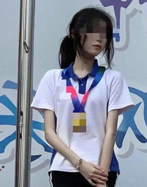 流传吃瓜视频的网红,揭秘吃瓜网红背后的故事 第1张 流传吃瓜视频的网红,揭秘吃瓜网红背后的故事 第1张